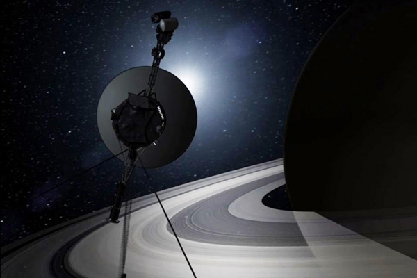 Artist's Impression of Voyager near Saturn