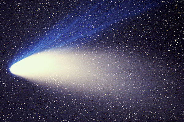Comet Hale-Bopp in April 1997