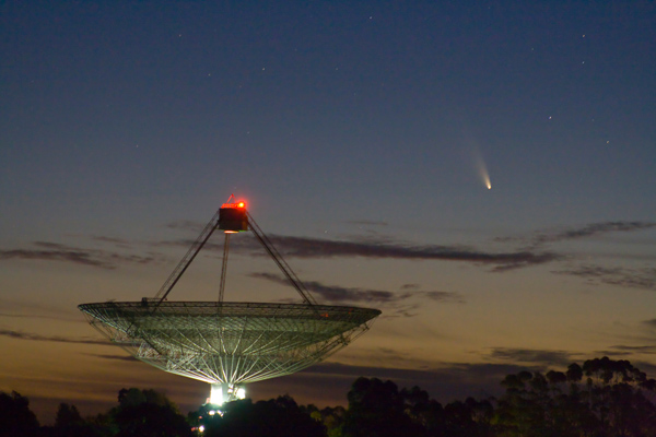 The Panoramic Survey Telescope and Rapid Response System (Pan-STARRS)